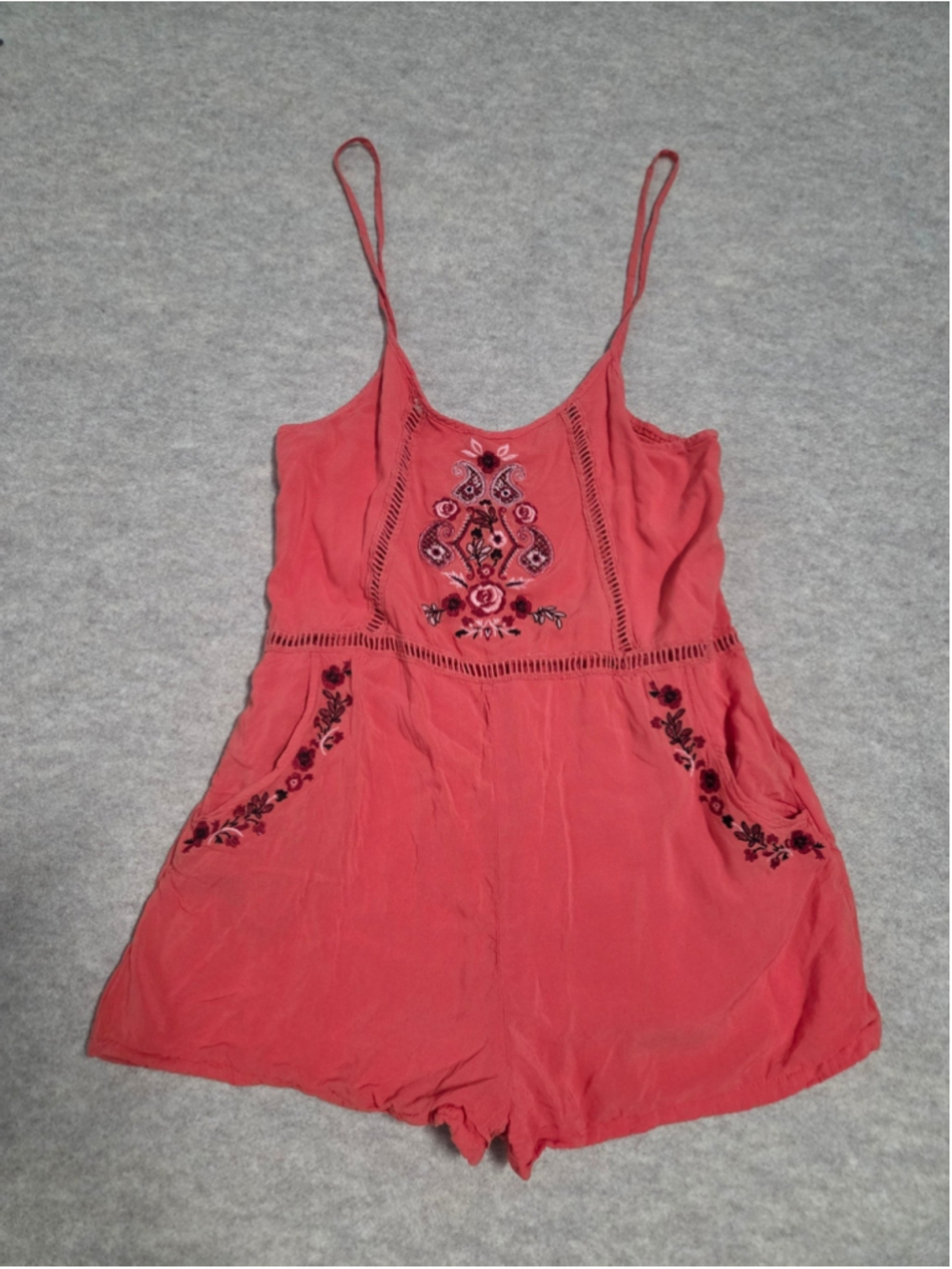 Coco & Jaimeson Women’s Coral Romper Festival Farmcore Cottagecore Size XL